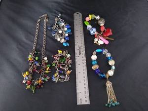 lot 1601 image: 3 - Bracelets and a Necklace and matching bracelet