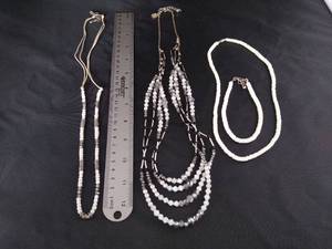 lot 1615 image: Costume jewelry necklaces and bracelet