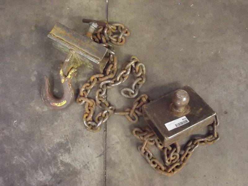 lot 9033 image: Fork Lift Ball & Chain Adapter