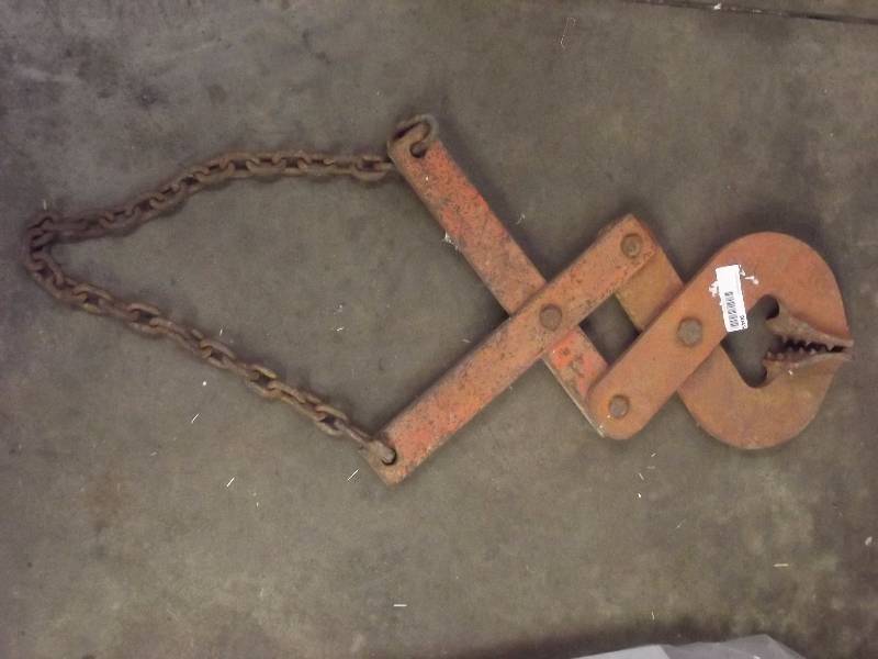 lot 9045 image: Pallet Puller