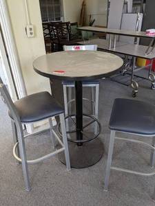lot 27500 image: Bar Table And Chair Set