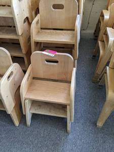 lot 27519 image: (13) Stackable Wooden Kids Chairs
