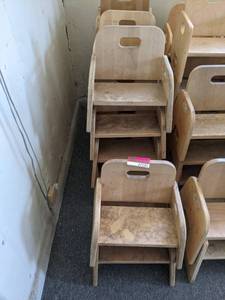 lot 27520 image: (14) Stackable Wooden Kids Chairs