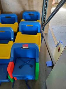 lot 27551 image: (6) Childrens Booster Seats