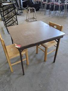 lot 27580 image: Folding Card Table and 2 chairs