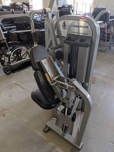 lot 27584 image: Nautilus Nitro Plus V-Triceps Extension