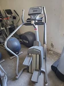 lot 27619 image: Life Fitness 95si Stair Stepper