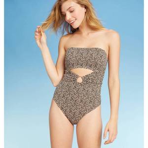 lot 2673 image: Womens Light Lift Ring Detail Cut Out One Piece Swimsuit - Shade & Shore Animal Print 36B