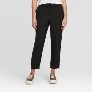 lot 2769 image: Womens High-Rise Ankle Length Jogger Pants - A New Day Black M