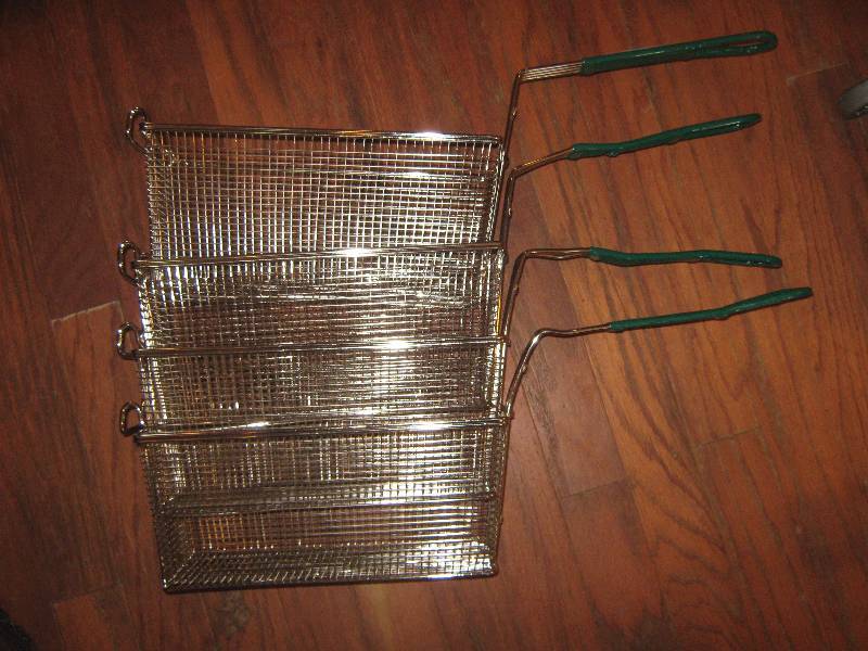 lot 5000 image: 4 ct. lot Fryer Baskets green handle Winco FB30 13-14 x 6-12 x 5-78