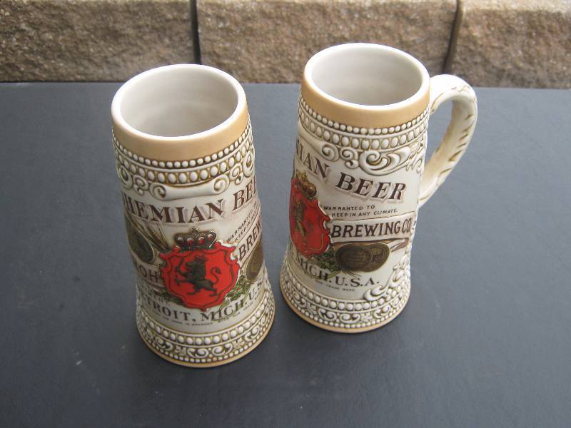 lot 5067 image: Bohemian Beer B. Stroh Brewing Co. Detroit, Michigan USA Steins Cermante Braxie for Stroh #134110, #122908