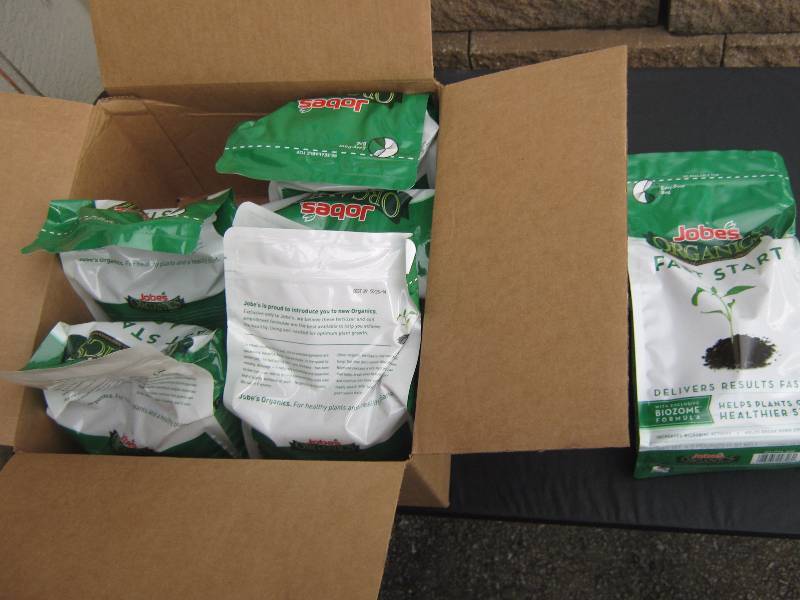 lot 5074 image: 1 case Jobes Organics Fast Start Granular Fertilizer and Soil Amendment (6) 4 lb bags per case