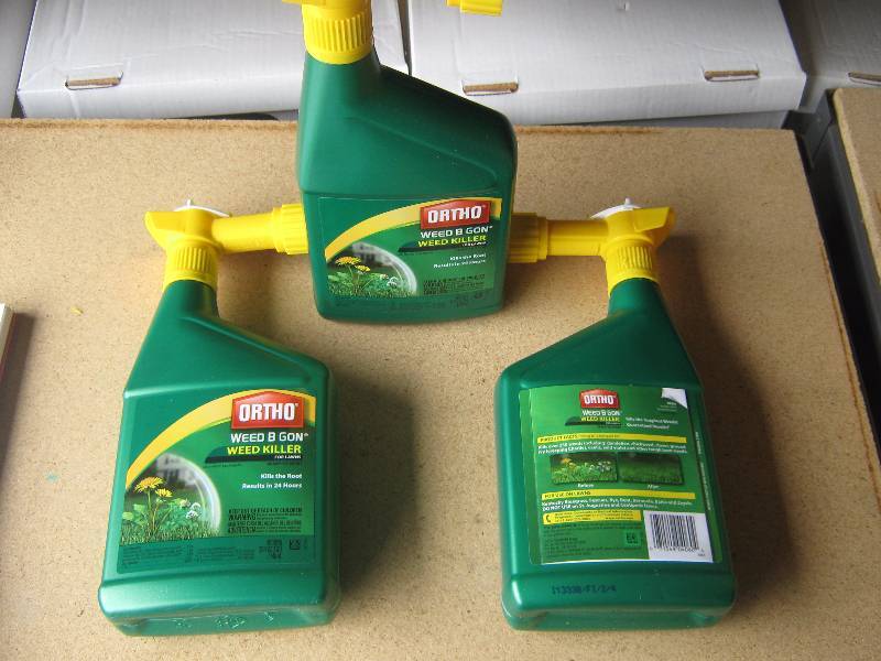 lot 5102 image: 3 ct. lot Ortho Weed B Gon Weed Killer for lawns 32 oz. plastic bottles ready to spray 8-10,000 sq. ft. area per bottle
