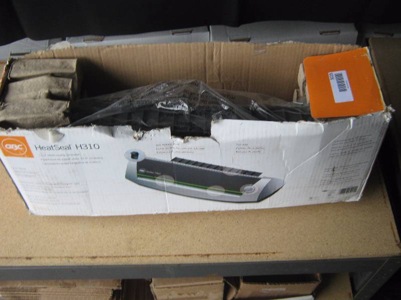 lot 5115 image: GBC Heat Seal H310 12.5 photo quality laminator open box