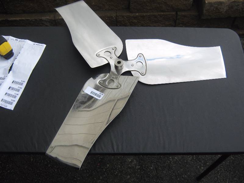 lot 5138 image: 3 blade stainless steel exhaust fan blade