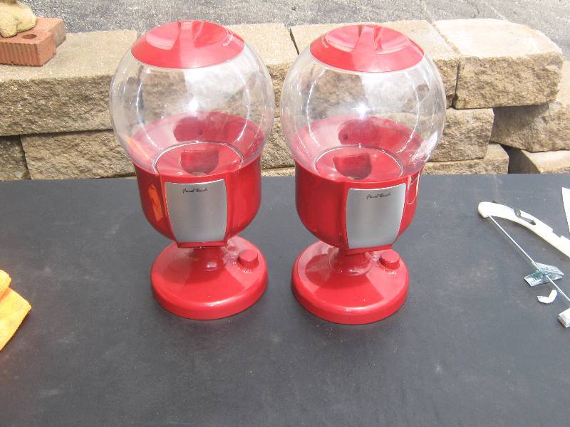 lot 5158 image: 2 ct. lot Magic Snack Motion Activated Candy Dispenser FTA187-0