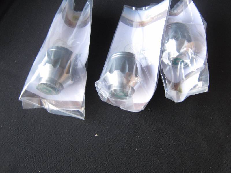lot 5247 image: 3 ct. lot Solar Goose 3 wall spot light head