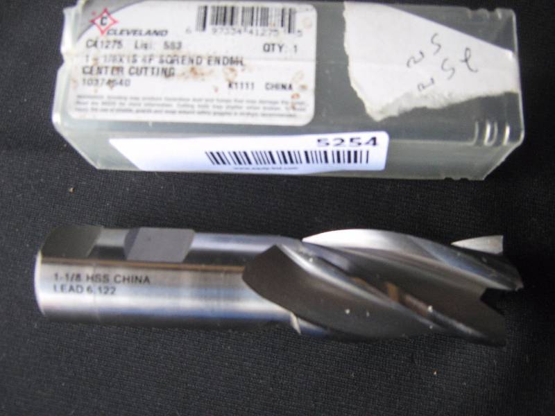 lot 5254 image: Clevelant C41275 1-18 x 15 4F ENDML Center Cutting Bit