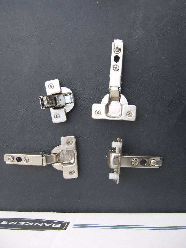 lot 5266 image: 94 ct. lot brass cabinet hinges 348135 degree hinge