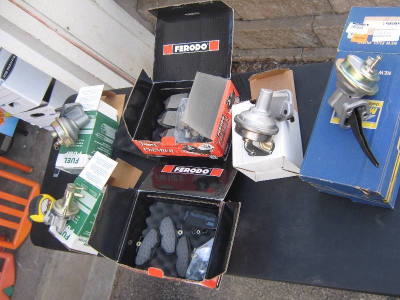 lot 5273 image: 6 ct. lot Automotive lot NOS Fuel Pumps and brake pads Parts Master, Ferodo, Bestest