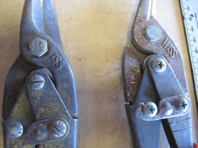 lot 1030 image: 2 Tin ShearsSnips, 2 Wire Strippers