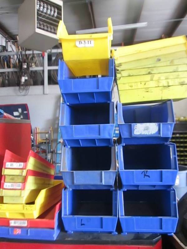 lot 1689 image: 22  PARTS BINS