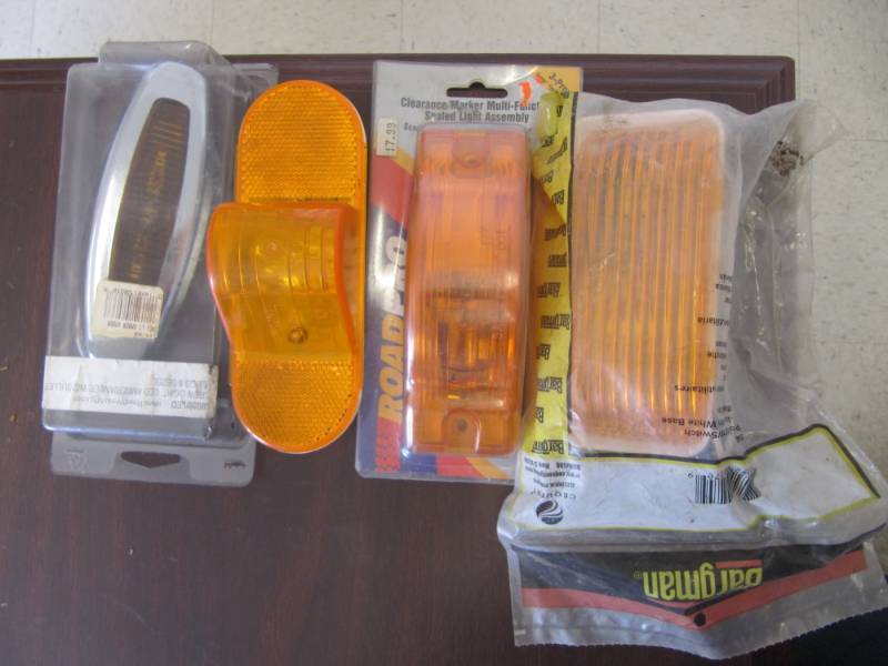 lot 1701 image: Misc. NEW Truck and Trailer Clearance and turn lights 6 x 2 14
