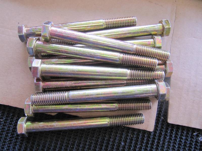 lot 1711 image: 13 NEW Grade 8 bolts 12x 5 14