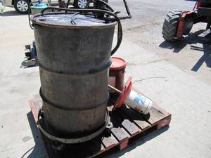 lot 4086 image: 55 Barrell Of Grease with Air Grease Gun and 5 Gal of Multi Gear Oil And Air pump