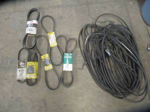 lot 4999 image: ASSORTMENT OF 28 AUTO & TRUCK BELTS INCLUDES 6 GATES, ALIANCE, FLEETCRAFT BELTS
