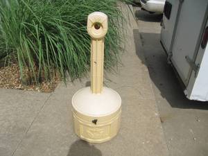 lot 1032 image: Plastic Smokers Receptacle - Yellow
