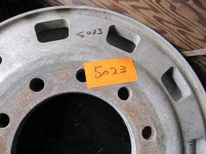 lot 5023 image: Lot of 1  X 24.5 Alum Wheels -Just need polished