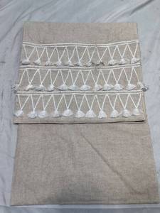 lot 1074 image: Linen, Embroidered, lined Table Runner Natural & White 14 X 71