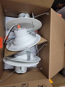 lot 1659 image: Commercial Electric 5 in. and 6 in. LED Color Changing Recessed Trim (4-Pack)