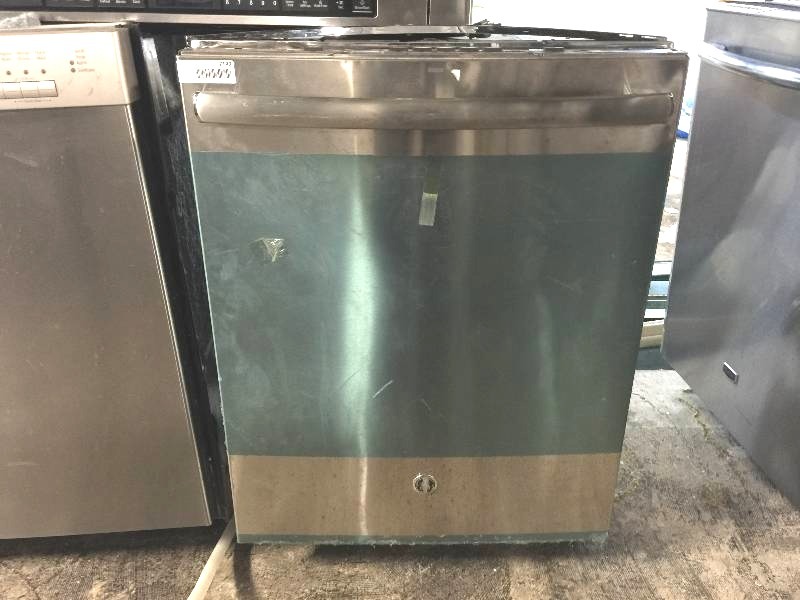 lot 7182 image: GE Appliances 24 Built-in Dishwasher w Stainless Steel Interior
