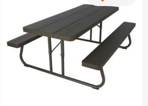 lot 2912 image: Lifetime 6 ft. Wood Grain Folding Picnic Table