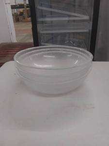 lot 4859 image: 3 Polycarbonate Salad Bowls