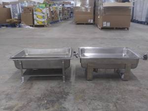 lot 7035 image: 2 Chafing Dishes