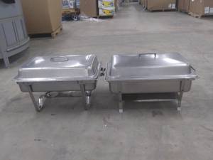 lot 7041 image: 2 Chafing Dishes