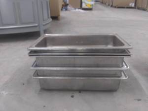 lot 7047 image: 6 4 Chaffing Dish Water Pans