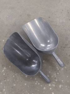 lot 7056 image: 2 Large Aluminum Scoops