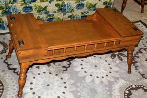 lot 5199 image: Baumritter Colonial Design Furniture Coffee Table 42 X 19 X 18