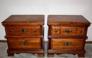 lot 5202 image: Beautiful Sumpter SC Furniture Division, Matching Bedside 2 Drawer Chests