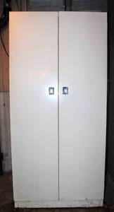 lot 5205 image: Vintage Off White Metal Storage CabinetShelving 63 x 30 x 12 Deep