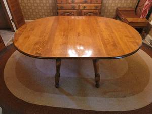 lot 5191 image: Salem House Solid Wood Butterfly Drop Leaf Dining Table with (2) Additional Extension Leaves