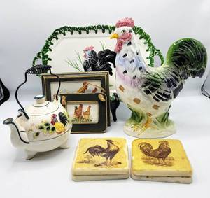 lot 5288 image: Rooster Decor - Greens, Blacks & Yellows