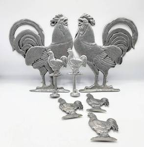 lot 5336 image: Metal Rooster Decor