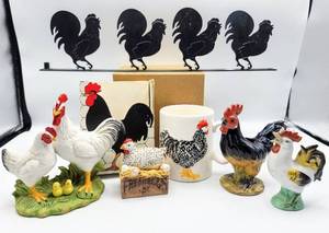 lot 5338 image: Black & White Rooster Decor - (2) Vintage Rooster Creamers