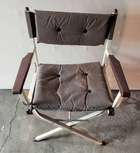 lot 5373 image: Vintage Directors Style Chair