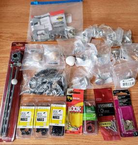 lot 5402 image: Home Improvement Lot - Cabinet Door Knobs, Eye Hooks, Screws and More